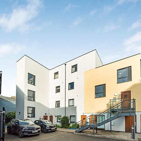 King'S Cross - 2Br With Terrace - Cityapartmentstay Лондон Екстериор снимка