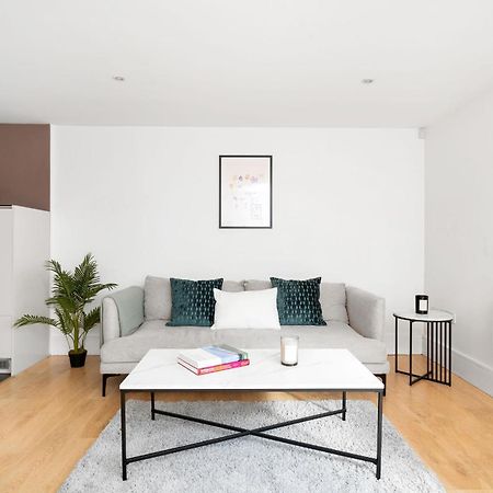 King'S Cross - 2Br With Terrace - Cityapartmentstay Лондон Екстериор снимка