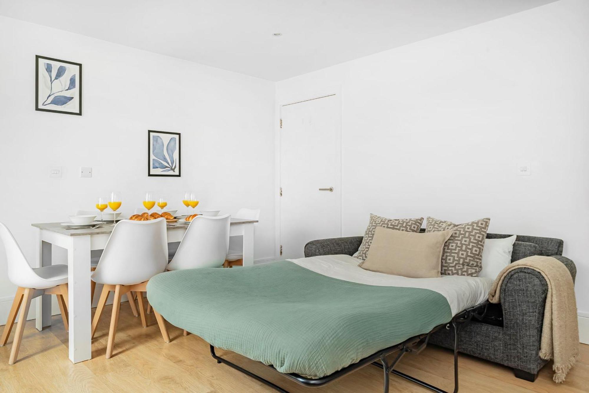 King'S Cross - 2Br With Terrace - Cityapartmentstay Лондон Екстериор снимка