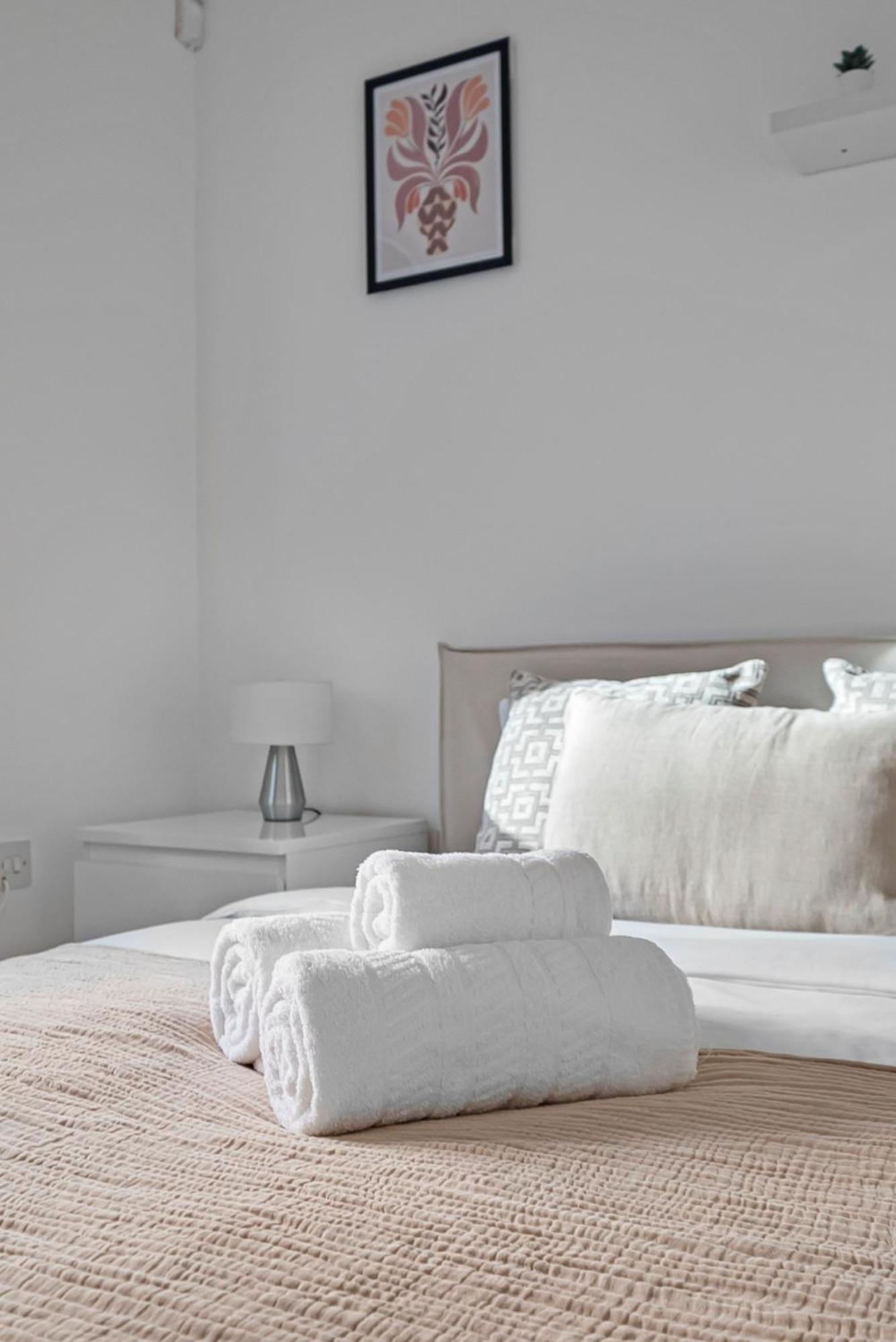 King'S Cross - 2Br With Terrace - Cityapartmentstay Лондон Екстериор снимка